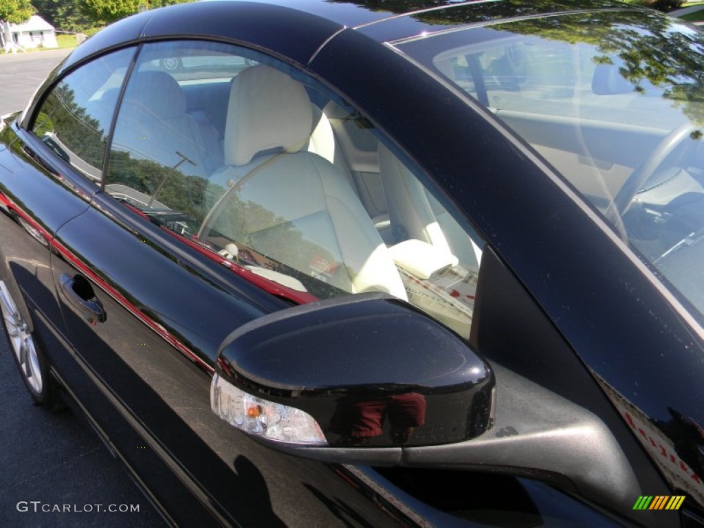 2009 C70 T5 Convertible - Solid Black / Calcite photo #42