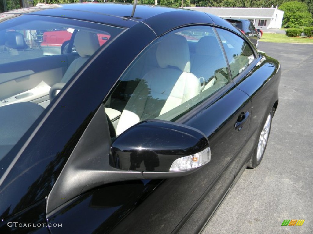 2009 C70 T5 Convertible - Solid Black / Calcite photo #43
