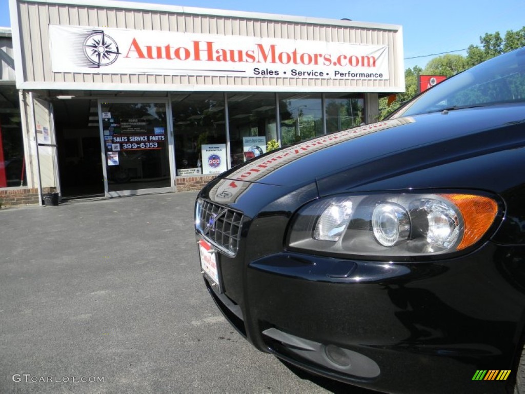 2009 C70 T5 Convertible - Solid Black / Calcite photo #47