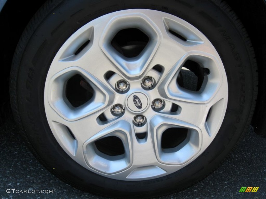 2010 Ford Fusion SE V6 Wheel Photos