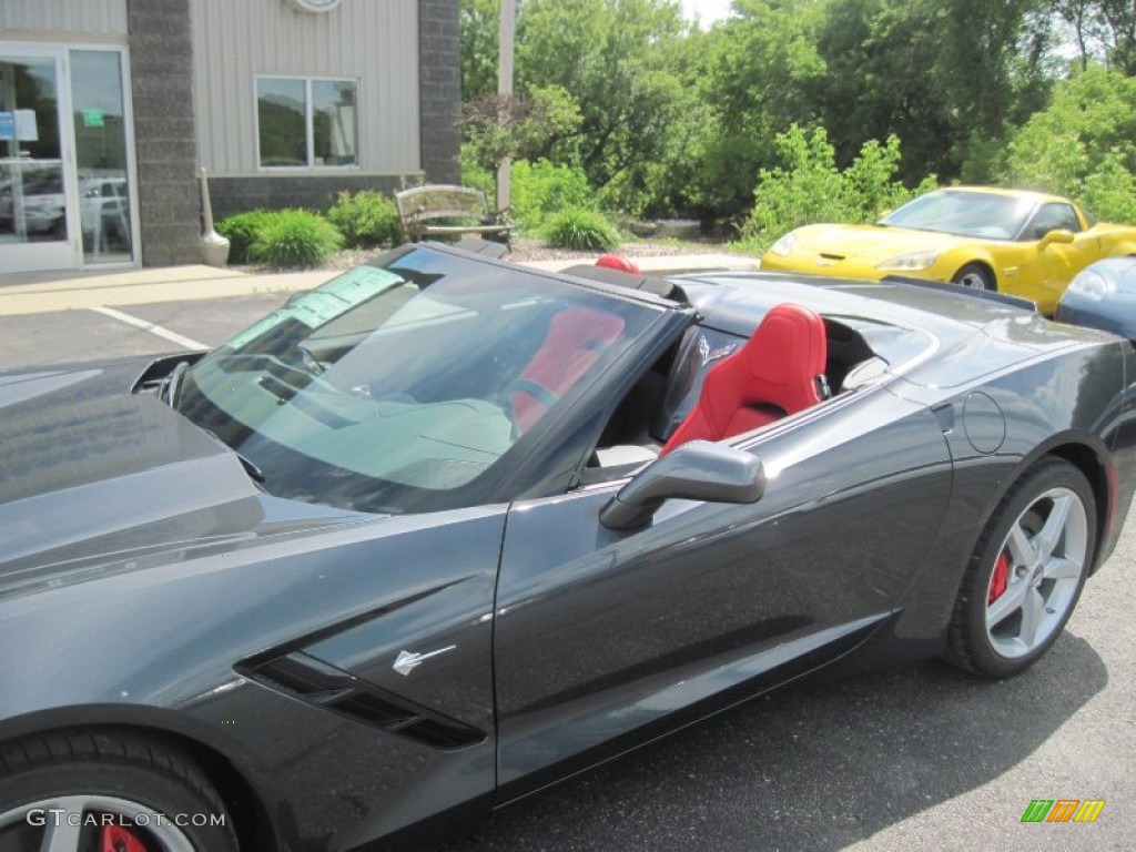 2014 Corvette Stingray Convertible - Cyber Gray Metallic / Adrenaline Red photo #11