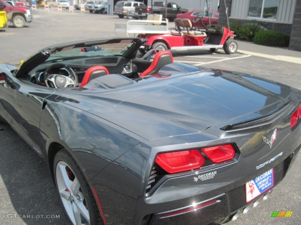 2014 Corvette Stingray Convertible - Cyber Gray Metallic / Adrenaline Red photo #12