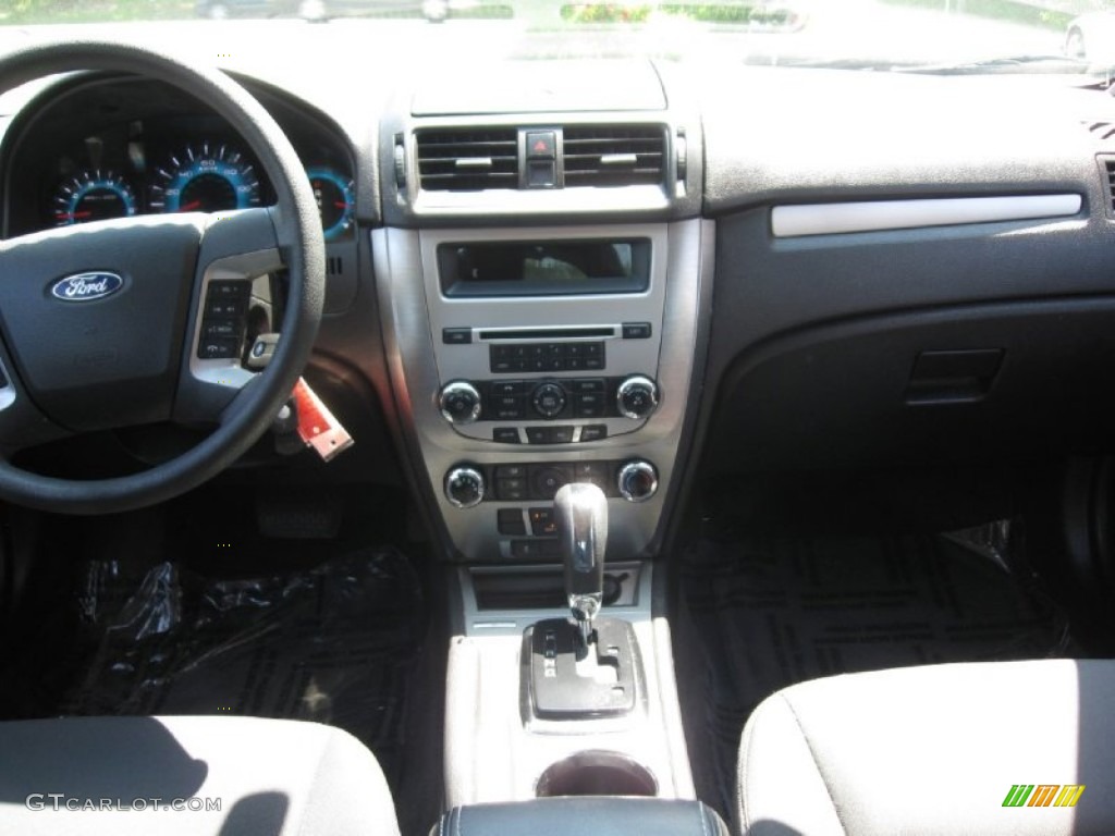 2010 Fusion SE V6 - Sport Blue Metallic / Charcoal Black photo #12