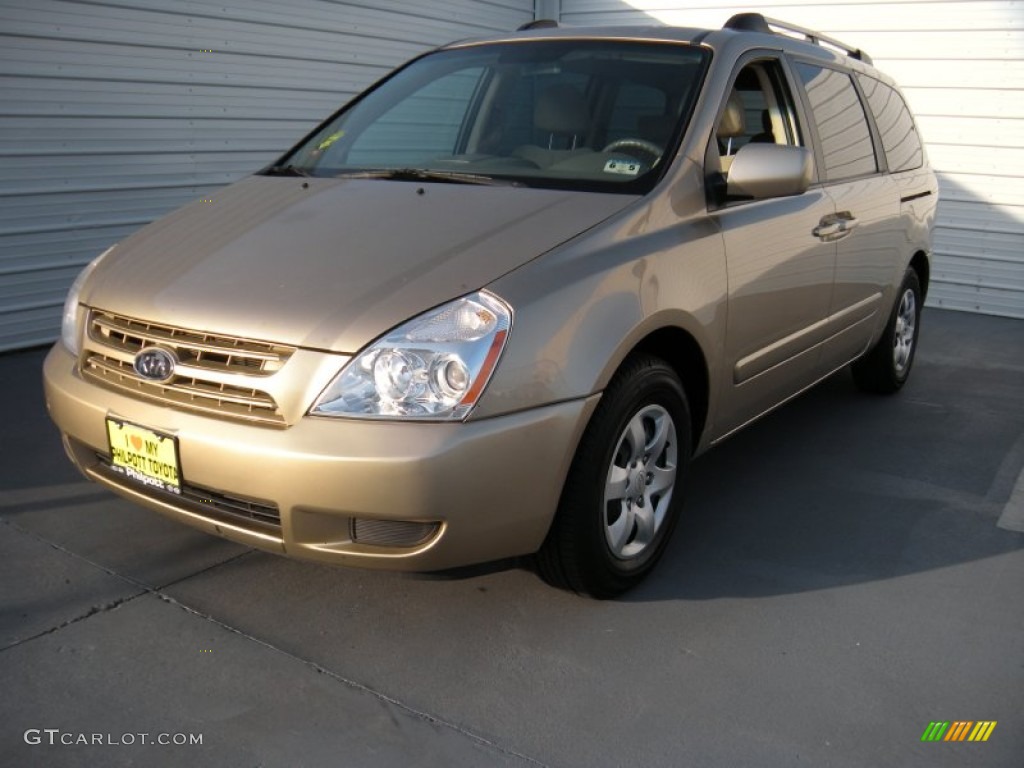2008 Sedona LX - Sunset Gold Metallic / Beige photo #7