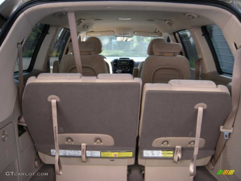 2008 Sedona LX - Sunset Gold Metallic / Beige photo #28
