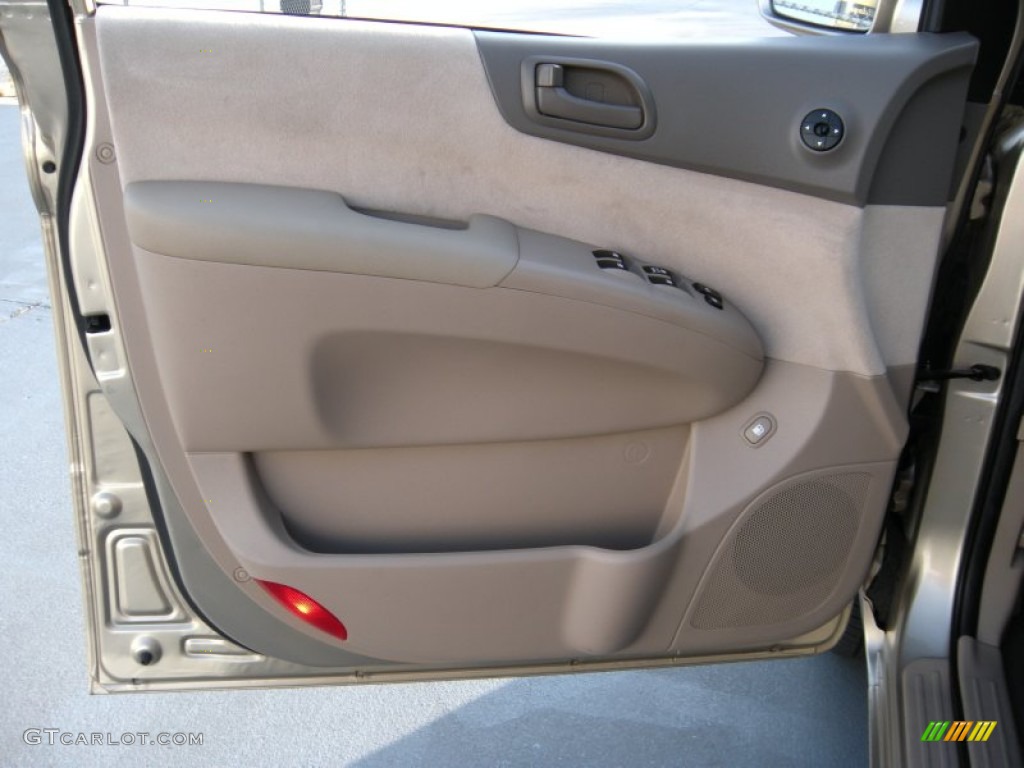 2008 Sedona LX - Sunset Gold Metallic / Beige photo #30