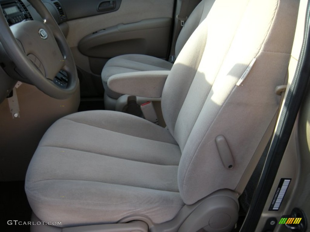 2008 Sedona LX - Sunset Gold Metallic / Beige photo #32