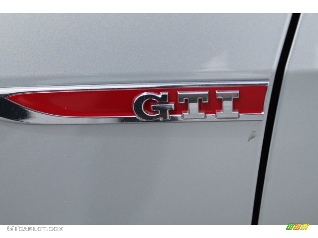 2015 Volkswagen Golf GTI 4-Door 2.0T S Marks and Logos Photos