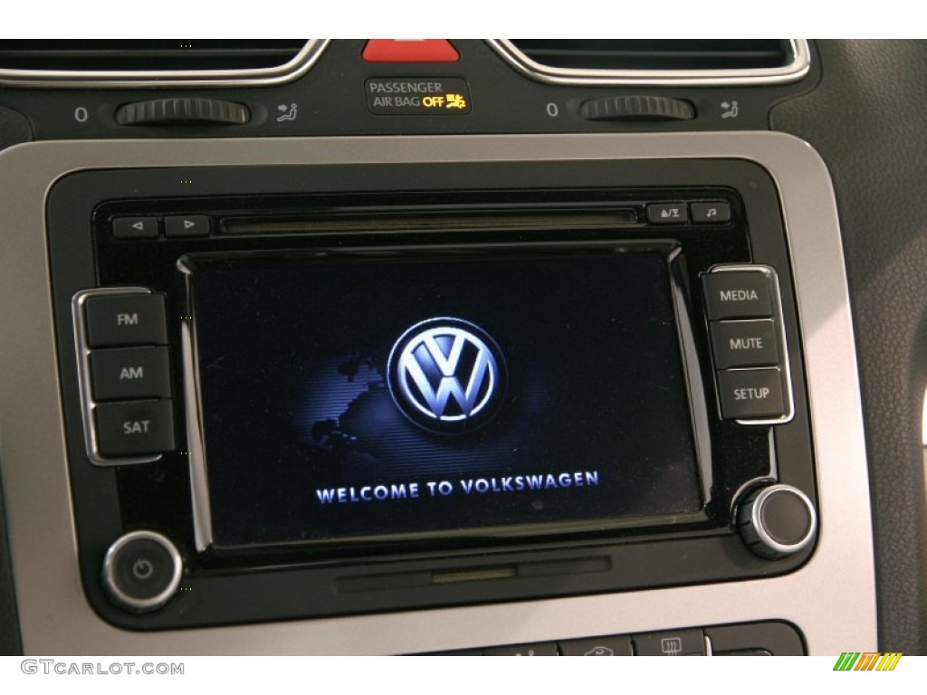 2012 Volkswagen Eos Komfort Controls Photo #94738567