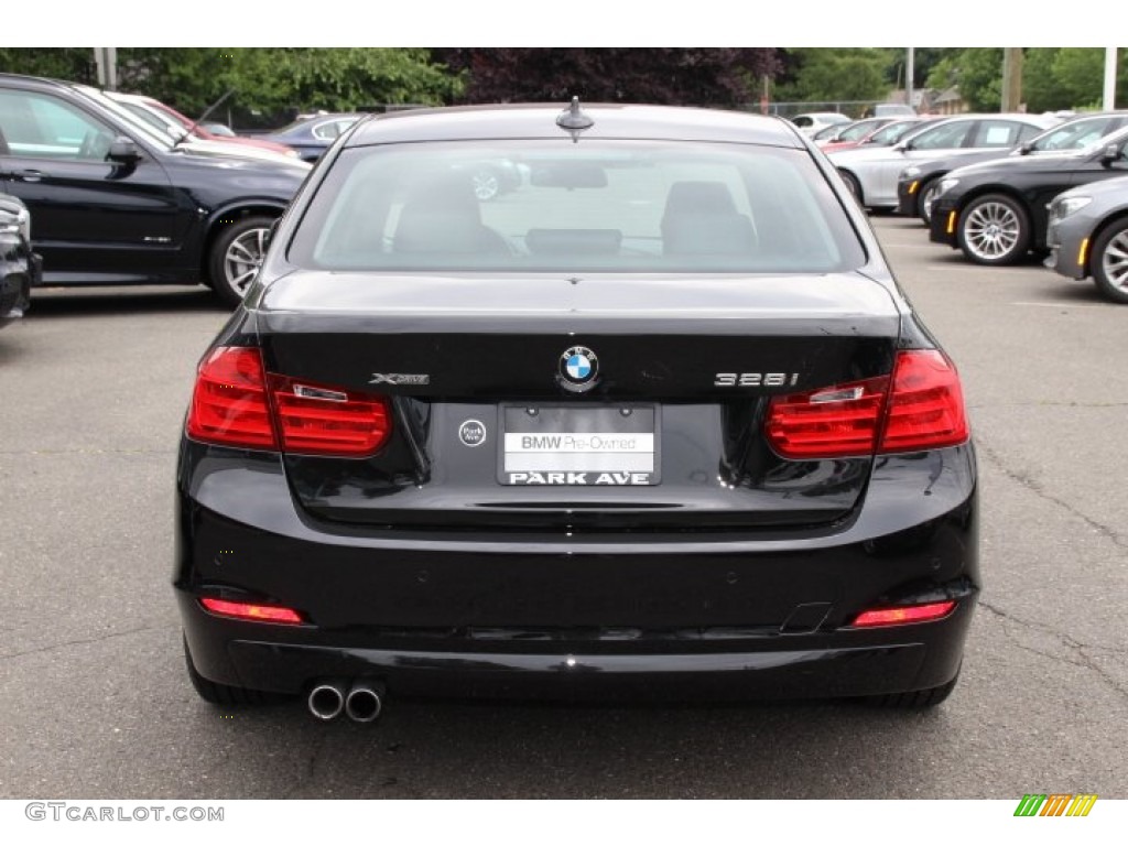 2014 3 Series 328i xDrive Sedan - Black Sapphire Metallic / Black photo #4