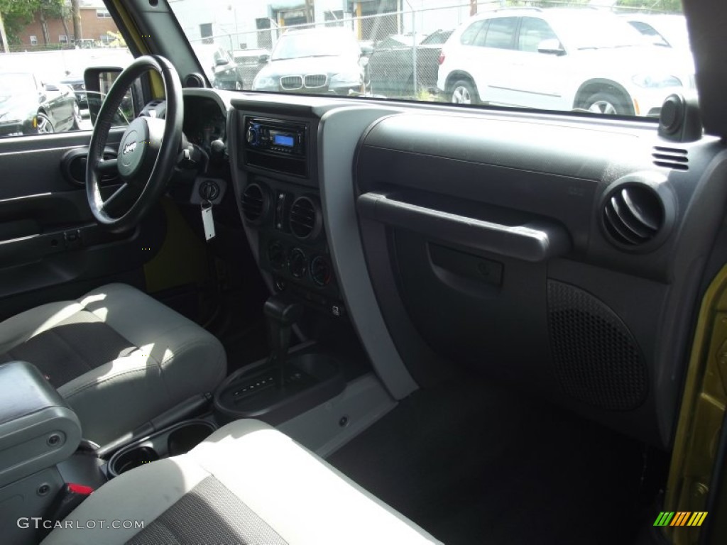 2008 Wrangler Unlimited X 4x4 - Rescue Green Metallic / Dark Slate Gray/Med Slate Gray photo #14