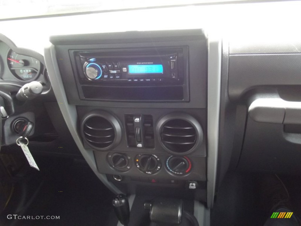 2008 Wrangler Unlimited X 4x4 - Rescue Green Metallic / Dark Slate Gray/Med Slate Gray photo #18