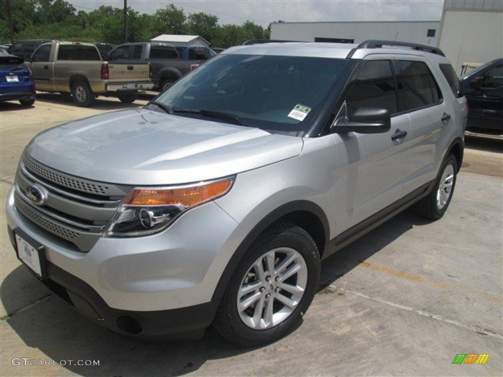 2015 Explorer FWD - Ingot Silver / Medium Light Stone photo #2