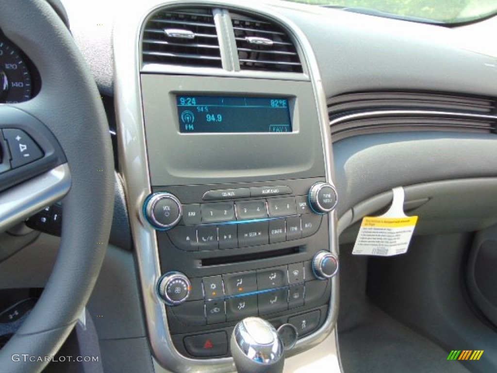 2015 Malibu LS - Black Granite Metallic / Jet Black/Titanium photo #11