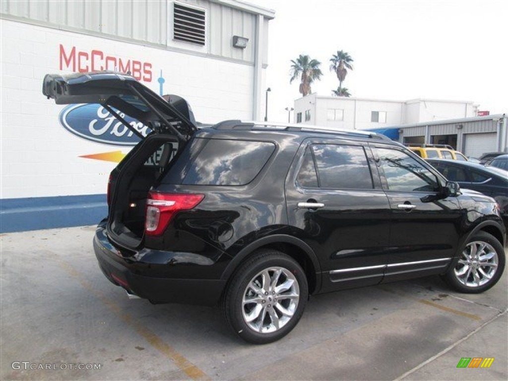 2014 Explorer XLT - Tuxedo Black / Charcoal Black photo #13