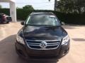 Deep Black Metallic - Tiguan SE Photo No. 8