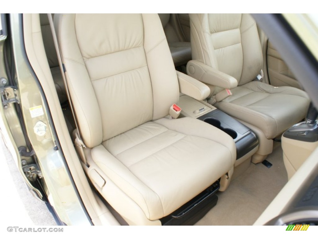 2007 Honda CR-V EX-L Front Seat Photos