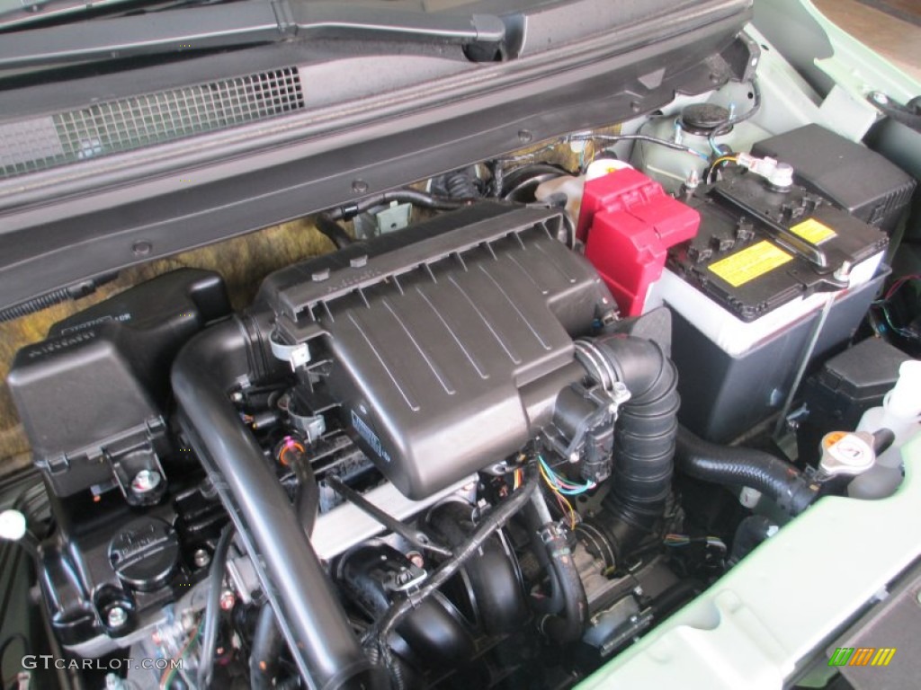 2014 Mitsubishi Mirage ES Engine Photos