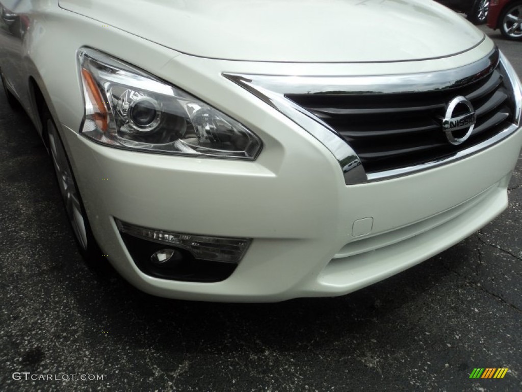 2013 Altima 3.5 SV - Pearl White / Charcoal photo #21