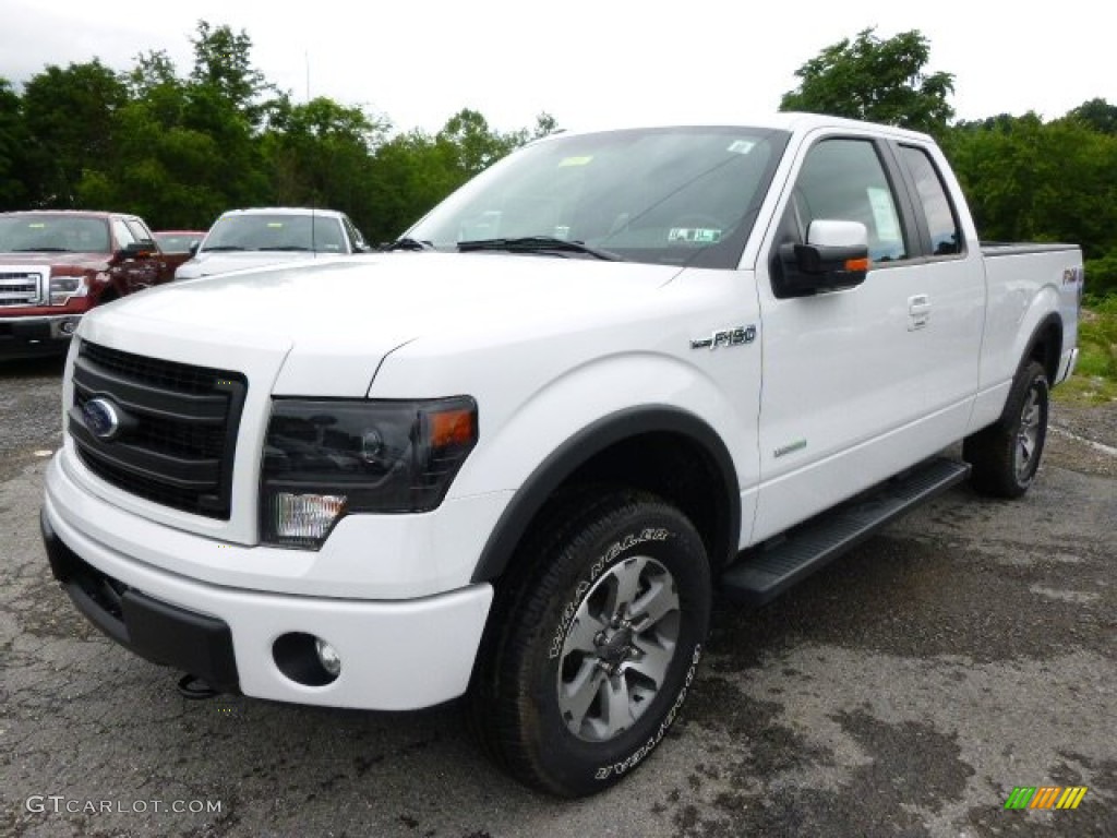 2014 F150 FX4 SuperCab 4x4 - Oxford White / Black photo #4