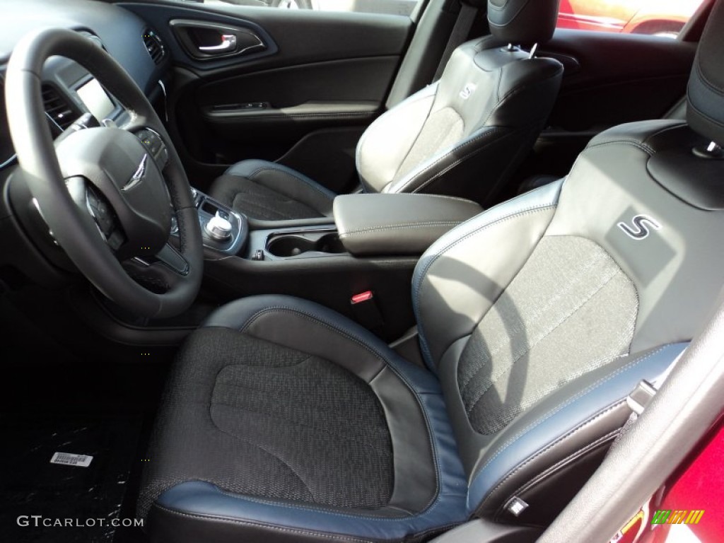 2015 Chrysler 200 S Front Seat Photos