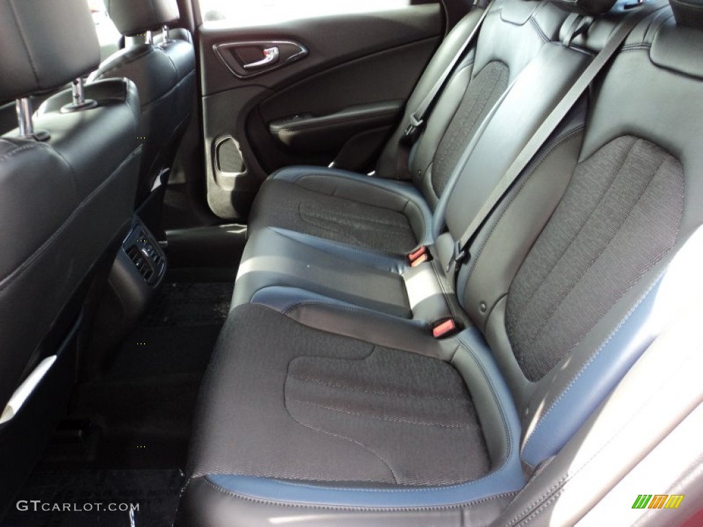 Black Interior 2015 Chrysler 200 S Photo #94780387