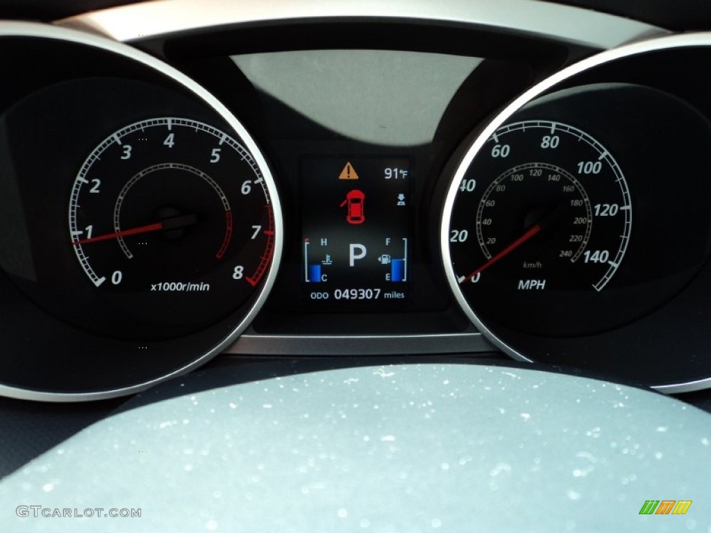 2010 Mitsubishi Outlander SE Gauges Photo #94781532