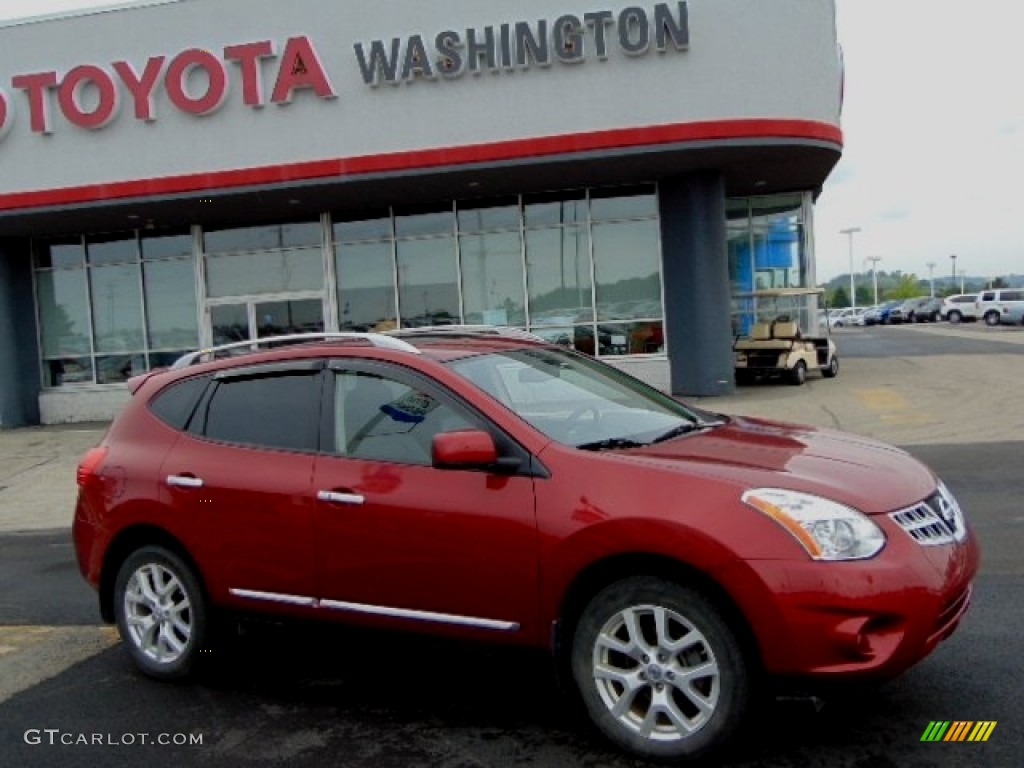 2011 Rogue SL AWD - Cayenne Red / Black photo #2