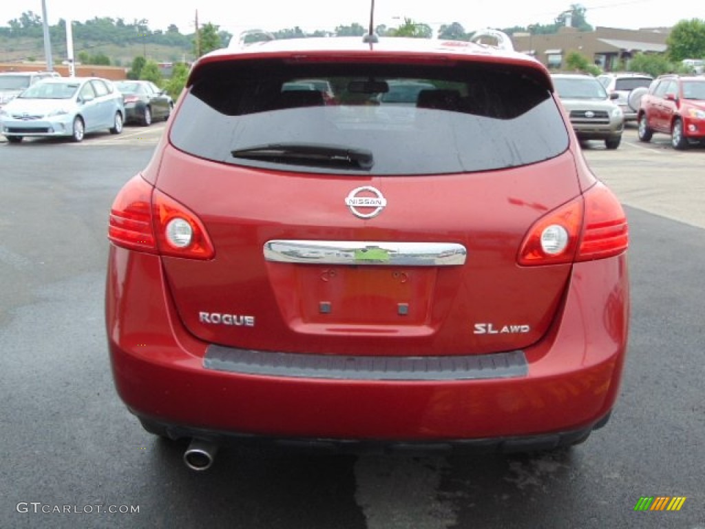 2011 Rogue SL AWD - Cayenne Red / Black photo #6