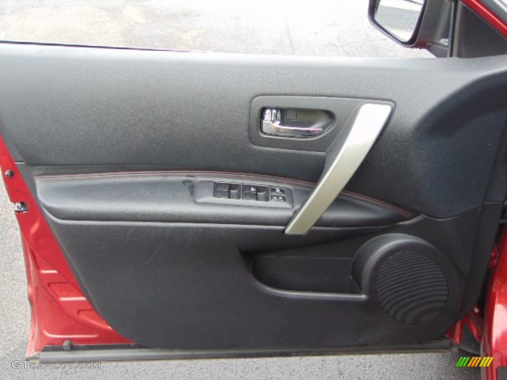 2011 Rogue SL AWD - Cayenne Red / Black photo #10