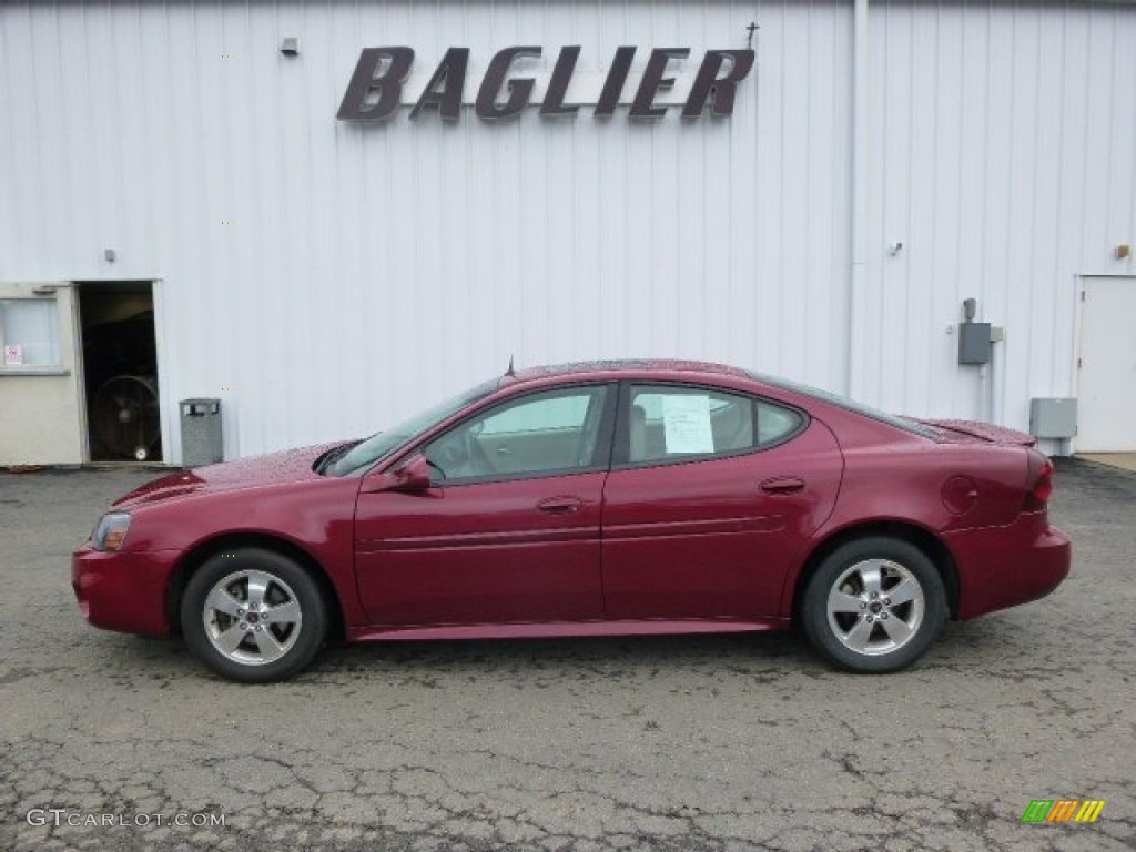 2005 Grand Prix GT Sedan - Sport Red Metallic / Parchment/Dark Pewter photo #1