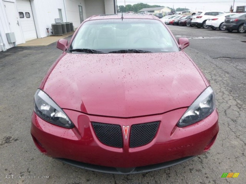 2005 Grand Prix GT Sedan - Sport Red Metallic / Parchment/Dark Pewter photo #3