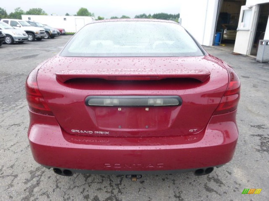 2005 Grand Prix GT Sedan - Sport Red Metallic / Parchment/Dark Pewter photo #7