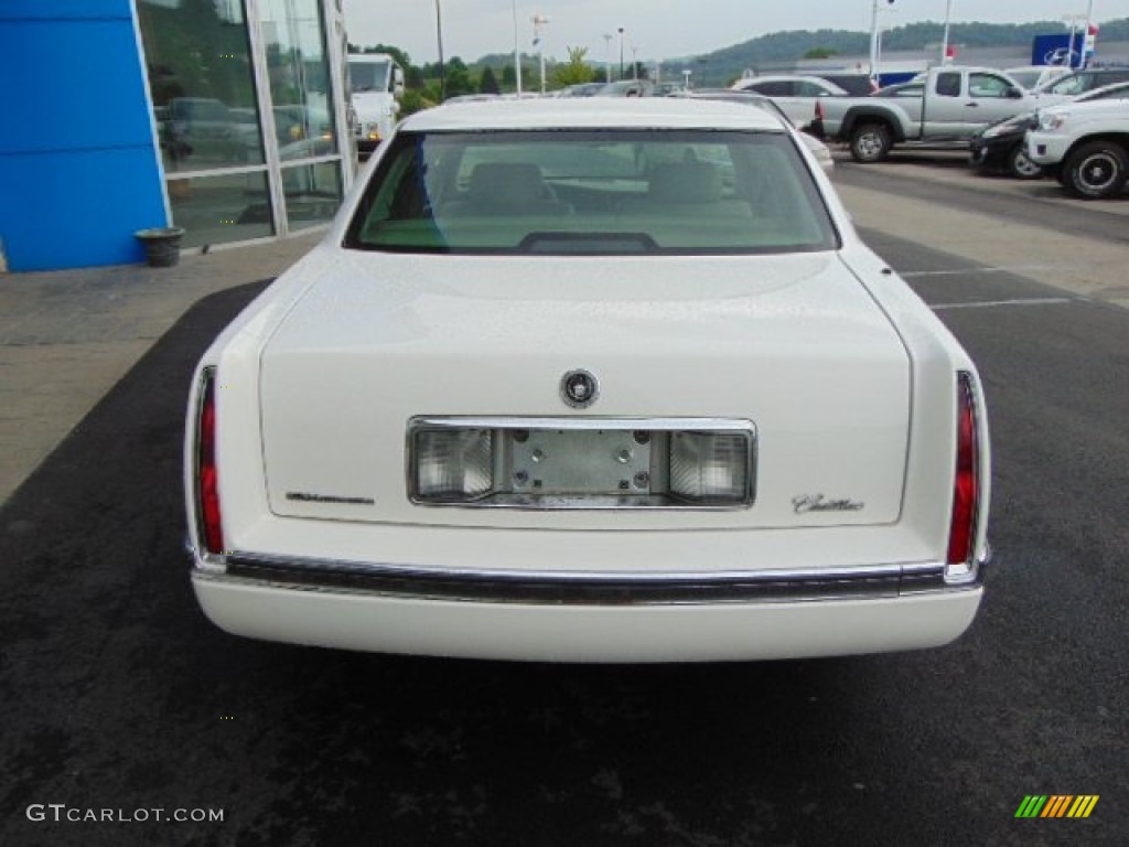 1996 DeVille Sedan - White / Gray photo #7