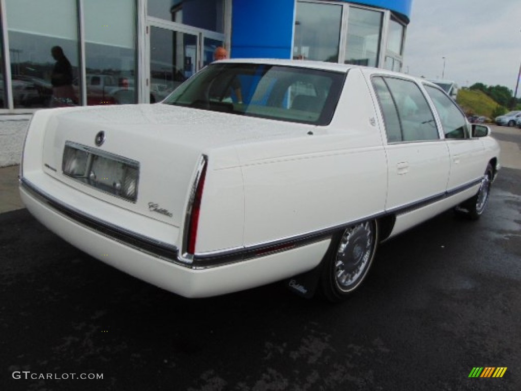 1996 DeVille Sedan - White / Gray photo #8