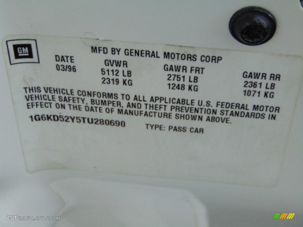 1996 DeVille Sedan - White / Gray photo #19