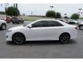 Super White - Camry SE Photo No. 4
