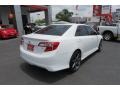 Super White - Camry SE Photo No. 7