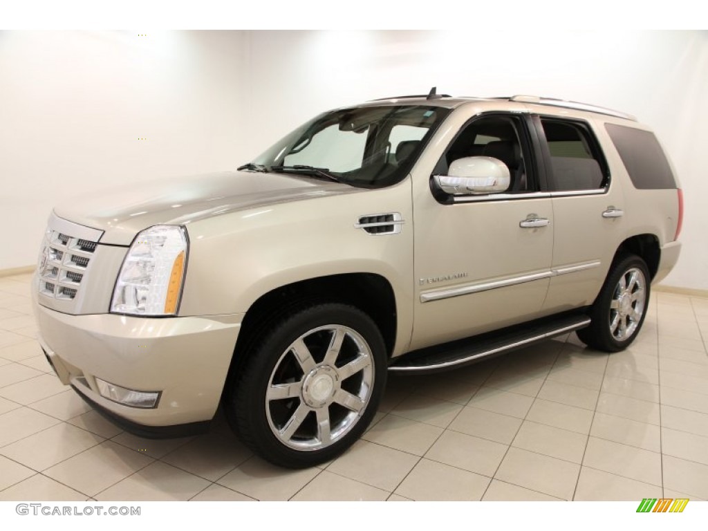 2008 Cadillac Escalade AWD Exterior Photos