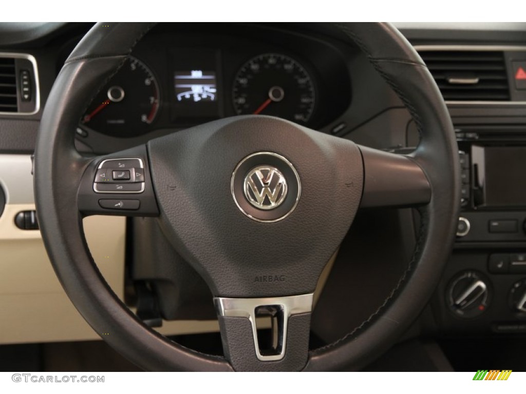 2011 Volkswagen Jetta SEL Sedan Steering Wheel Photos