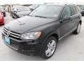 Black - Touareg V6 Executive 4Motion Photo No. 3