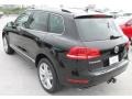 Black - Touareg V6 Executive 4Motion Photo No. 5