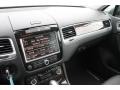 Black - Touareg V6 Executive 4Motion Photo No. 12