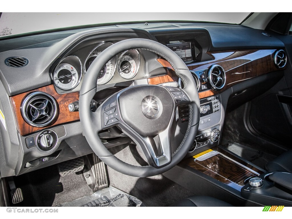 2015 Mercedes-Benz GLK 350 Black Dashboard Photo #94810652