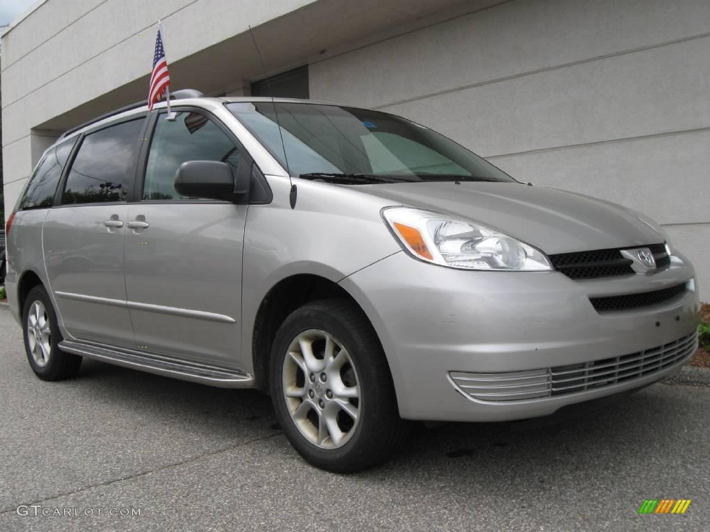 Silver Shadow Pearl Toyota Sienna