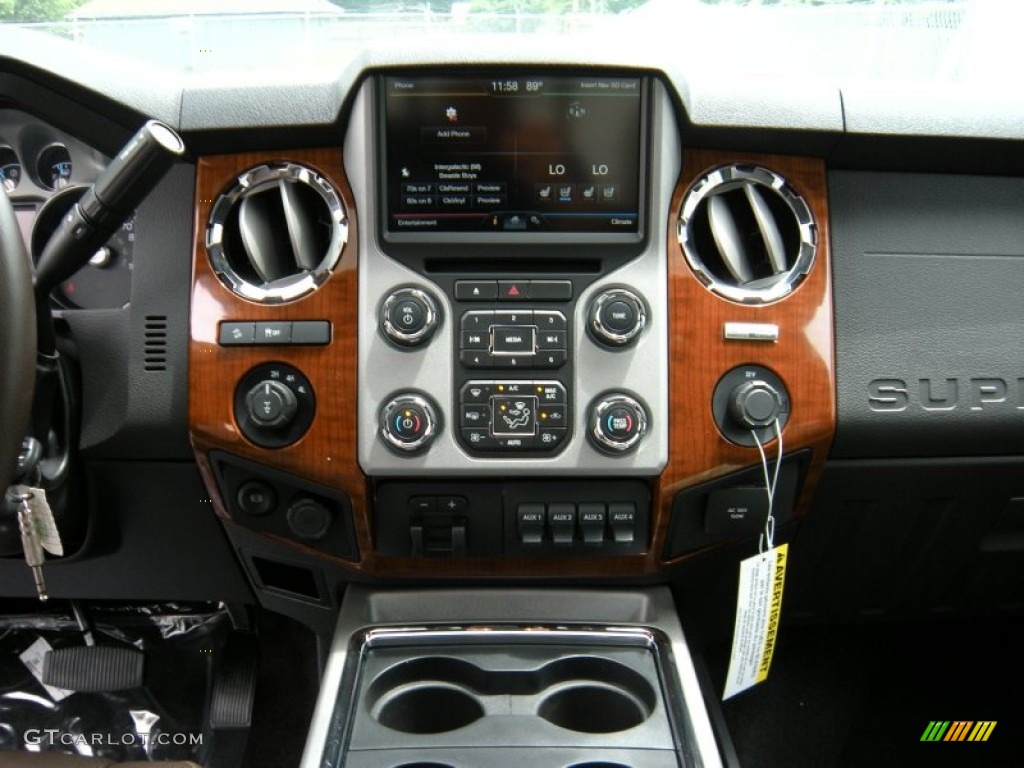 2015 Ford F250 Super Duty King Ranch Crew Cab 4x4 Controls Photo #94813847