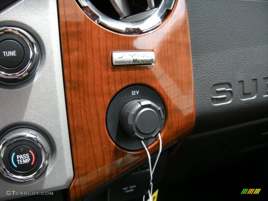 2015 Ford F250 Super Duty King Ranch Crew Cab 4x4 Controls Photo #94813955