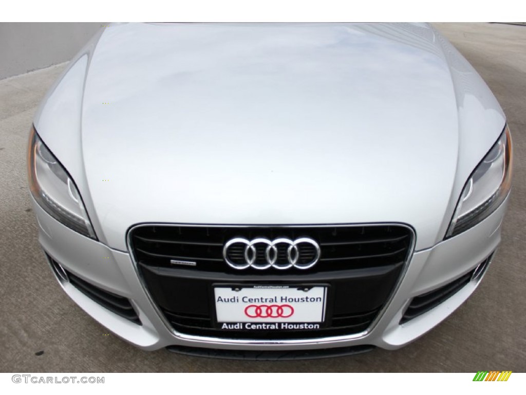 2011 TT 2.0T quattro Coupe - Ice Silver Metallic / Black photo #2