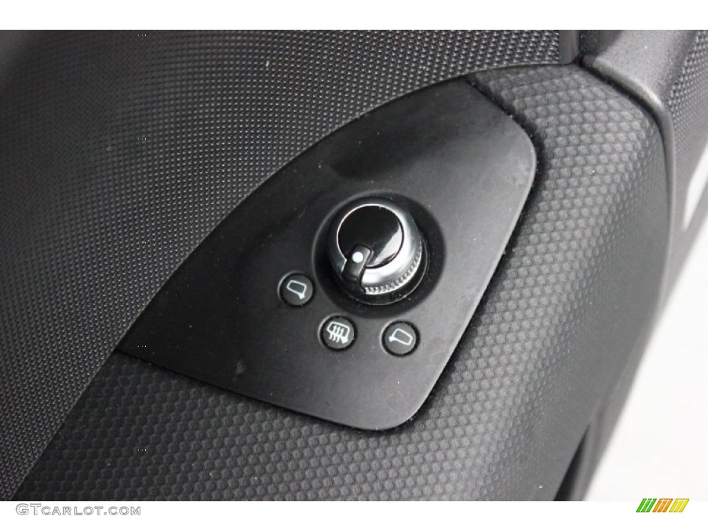 2011 TT 2.0T quattro Coupe - Ice Silver Metallic / Black photo #12