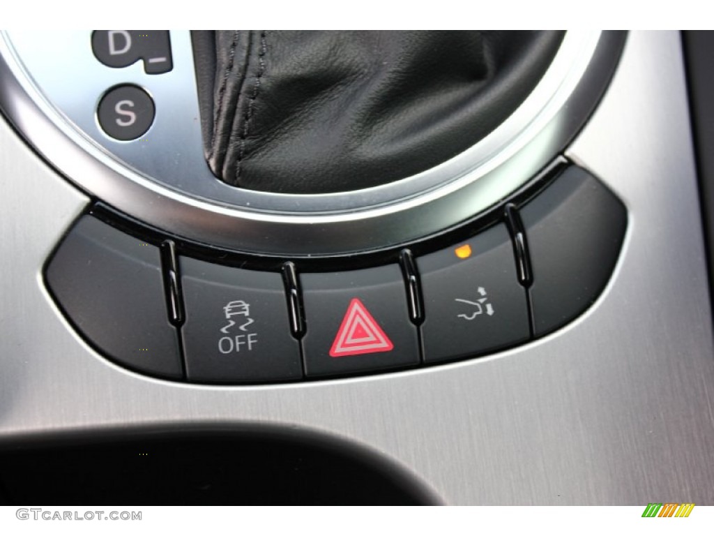 2011 TT 2.0T quattro Coupe - Ice Silver Metallic / Black photo #21